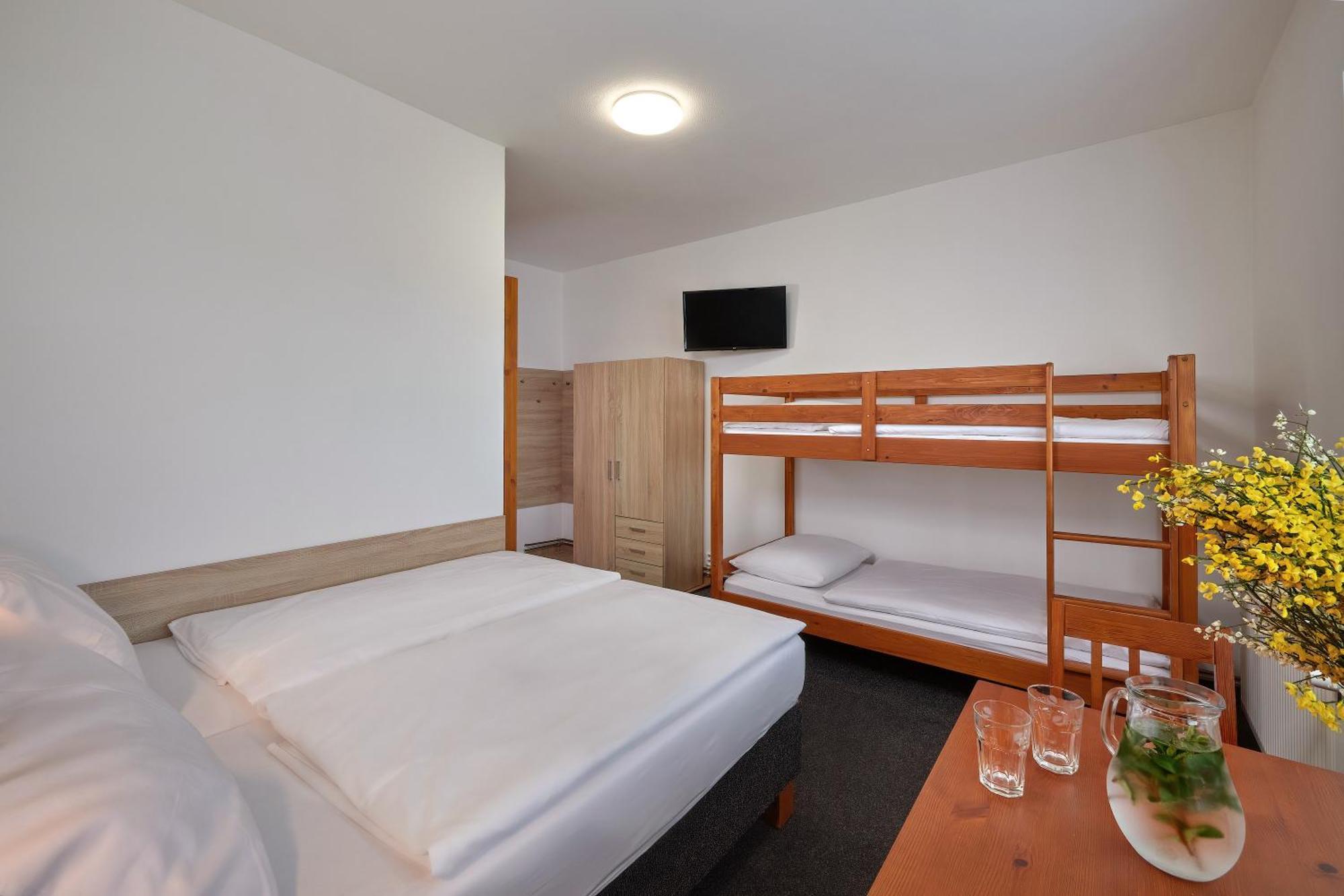 U Rybnika Smrcna Hotel Nová Bystřice Екстериор снимка