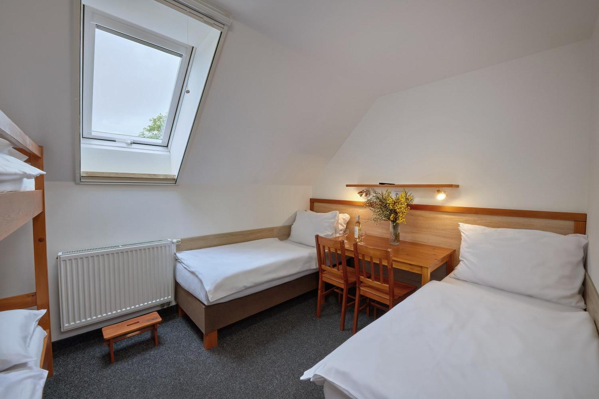 U Rybnika Smrcna Hotel Nová Bystřice Екстериор снимка
